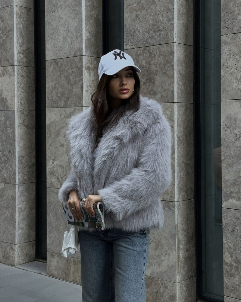 Street Wave Plush Faux Fur Coat For Women Warm Cozy Luxury Outerwear For Winter Season