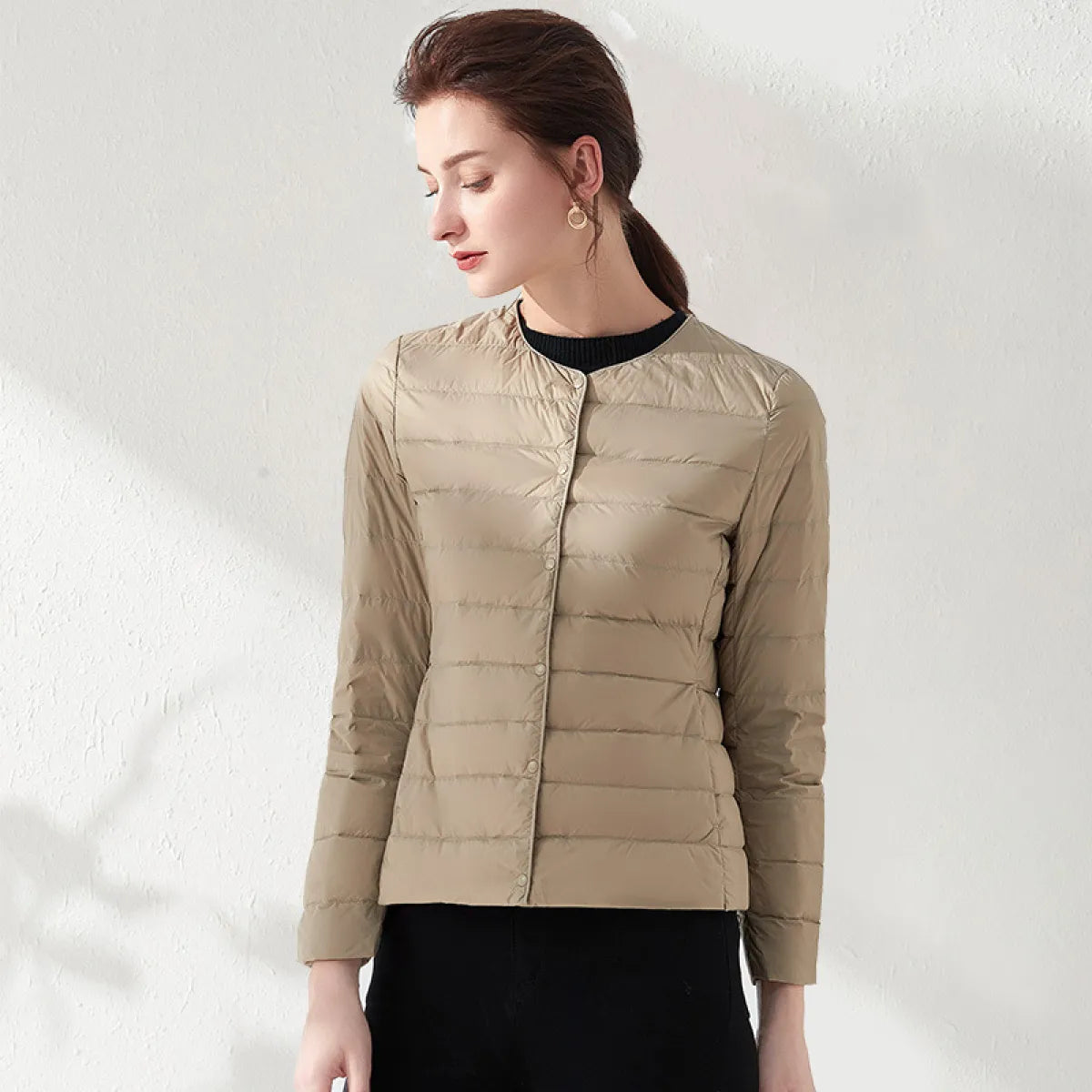 Street Wave Lightweight Collarless Womens Down Jacket Figure Flattering Puffer Coat For Women