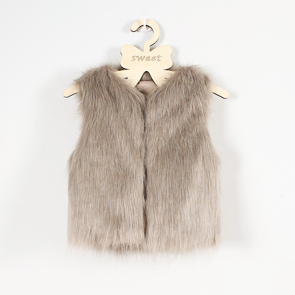 Street-wave Women's Fluffy Faux Fur Vest With Elegant Cut For Warm Chic Style Everyday Comfort