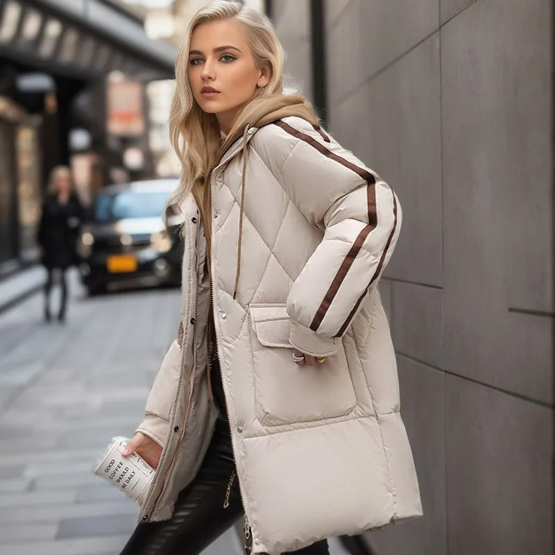 Street-wave Puffer Jacket for Women Khaki Stripe Warmth and Trendy Comfort Ideal for Winter Wardrobe