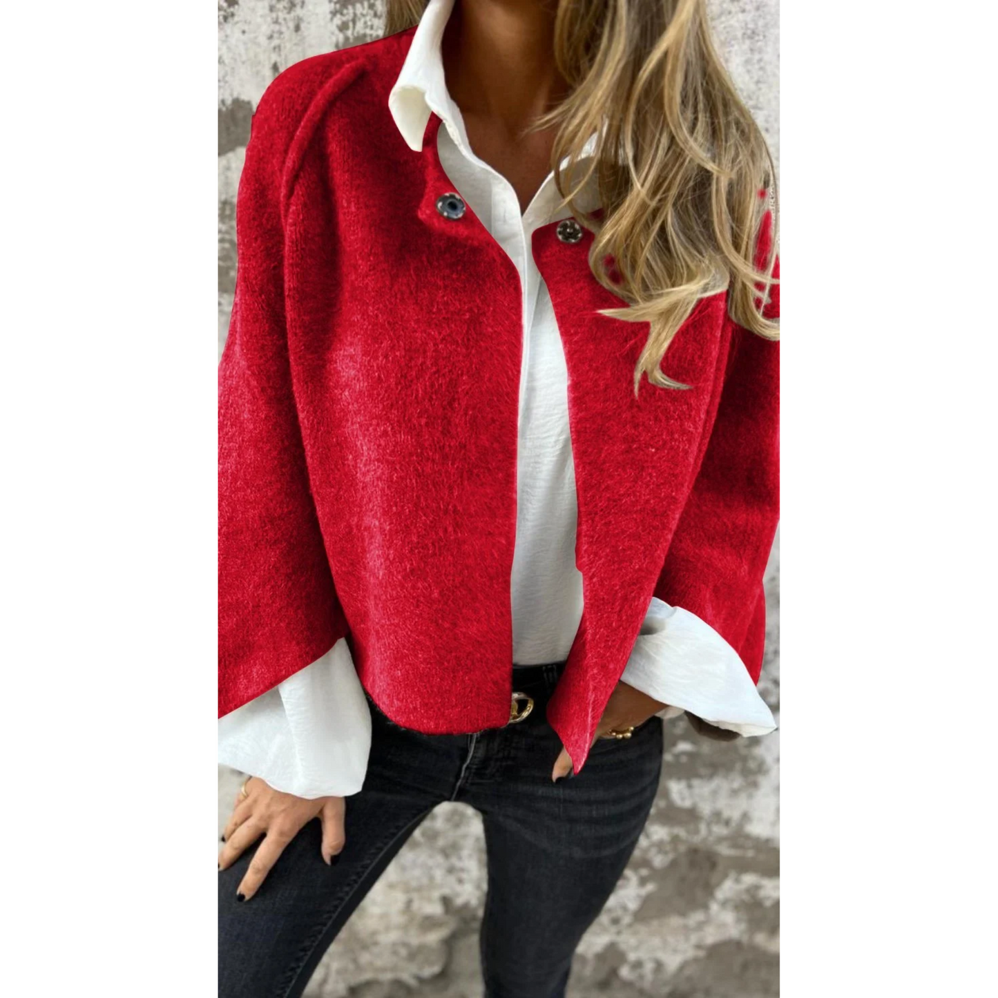 Women's Classic Coat with Tailored Fit and Versatile Style