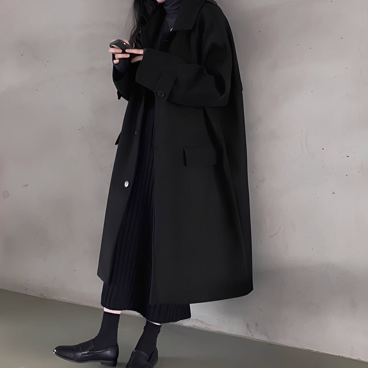 Street-Wave Classic Single-Breasted Wool Coat for Women Timeless Elegance and Cozy Warmth