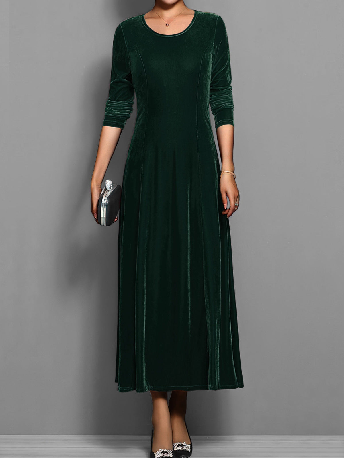 Women's Velvet Dress with Classic Design and Elegant Fit