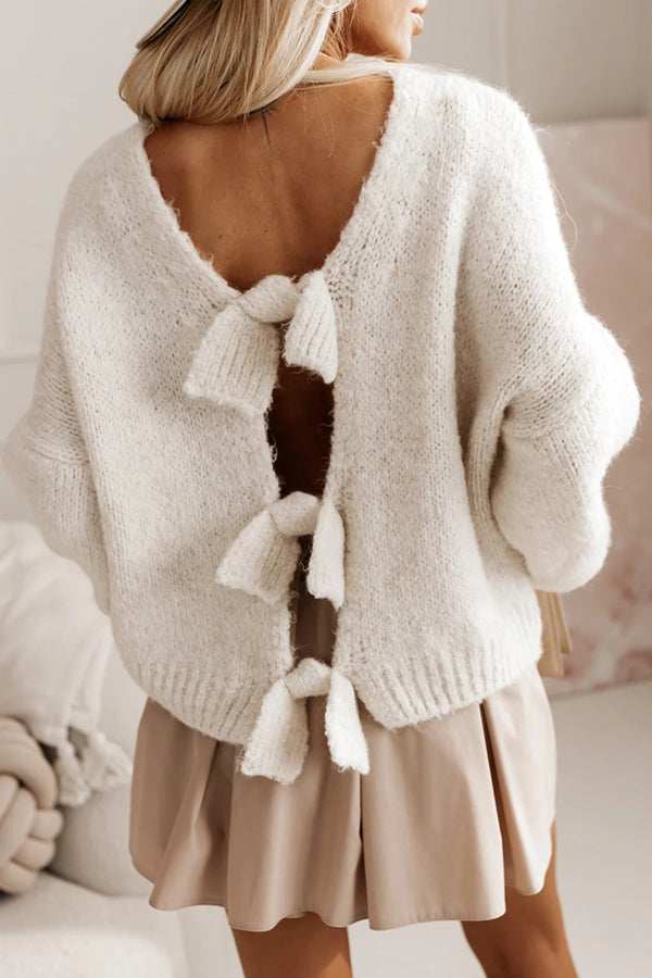 Street-Wave Open Back Knit Pullover With Bow Detail For Modern Women Seeking Cozy Chic Style