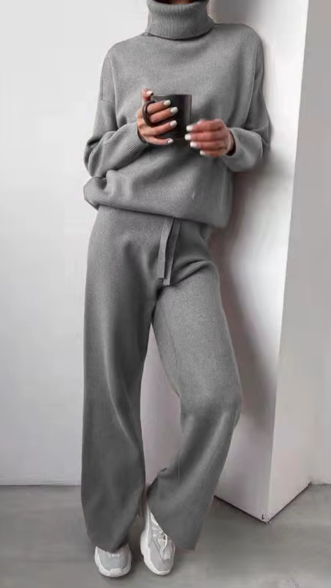 Street Wave Loungewear Set Minimalist Comfort For Urban Dwellers Everyday Cozy Home Wear
