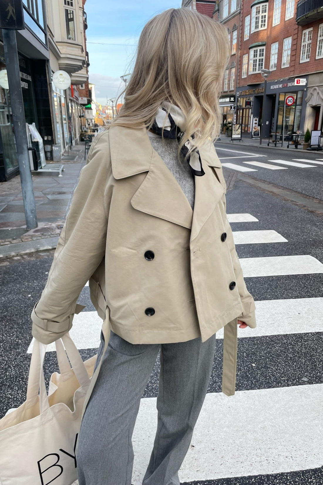  - Street-wave
