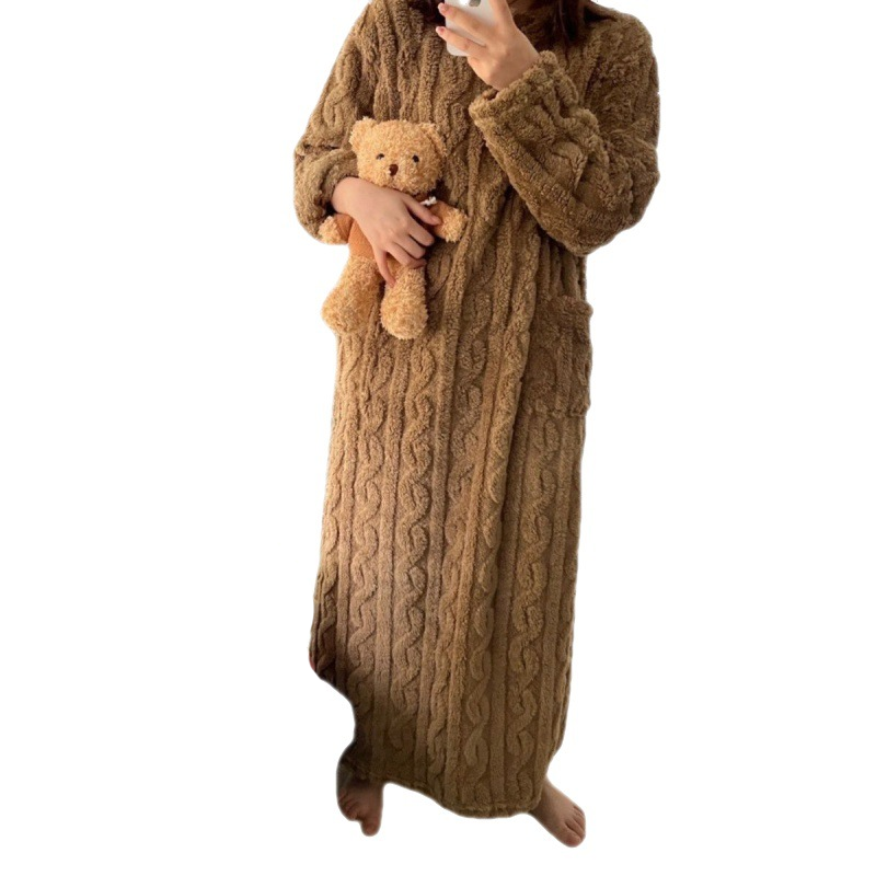 Street-Wave Winter Coral Velvet Homewear Plush Robe For Ultra Cozy Lounge Days Women