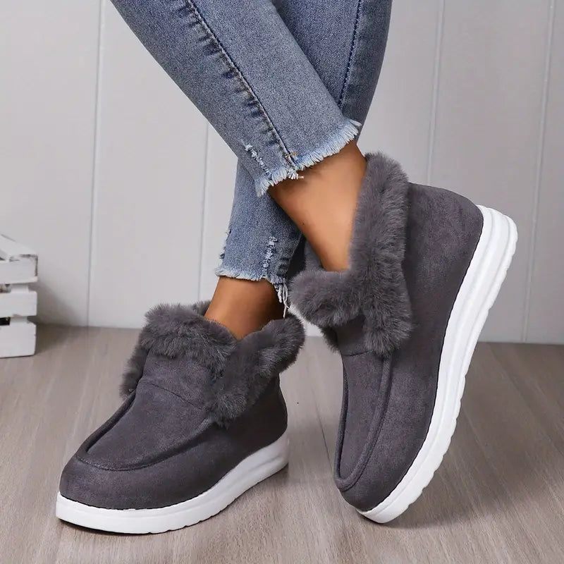 Street-Wave Winter Cotton Shoes for Women with Cozy Fur Lining and Cushioned Foam Sole