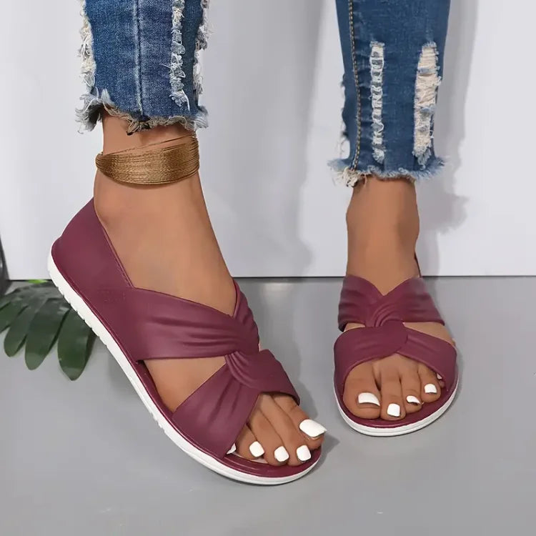 Women's Casual Sandals with Adjustable Straps and Cushioned Footbed