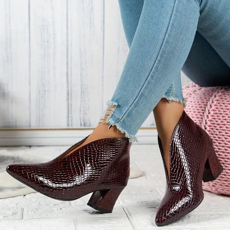 Women's Textured Ankle Boots with Curved Cut and Mid Heel
