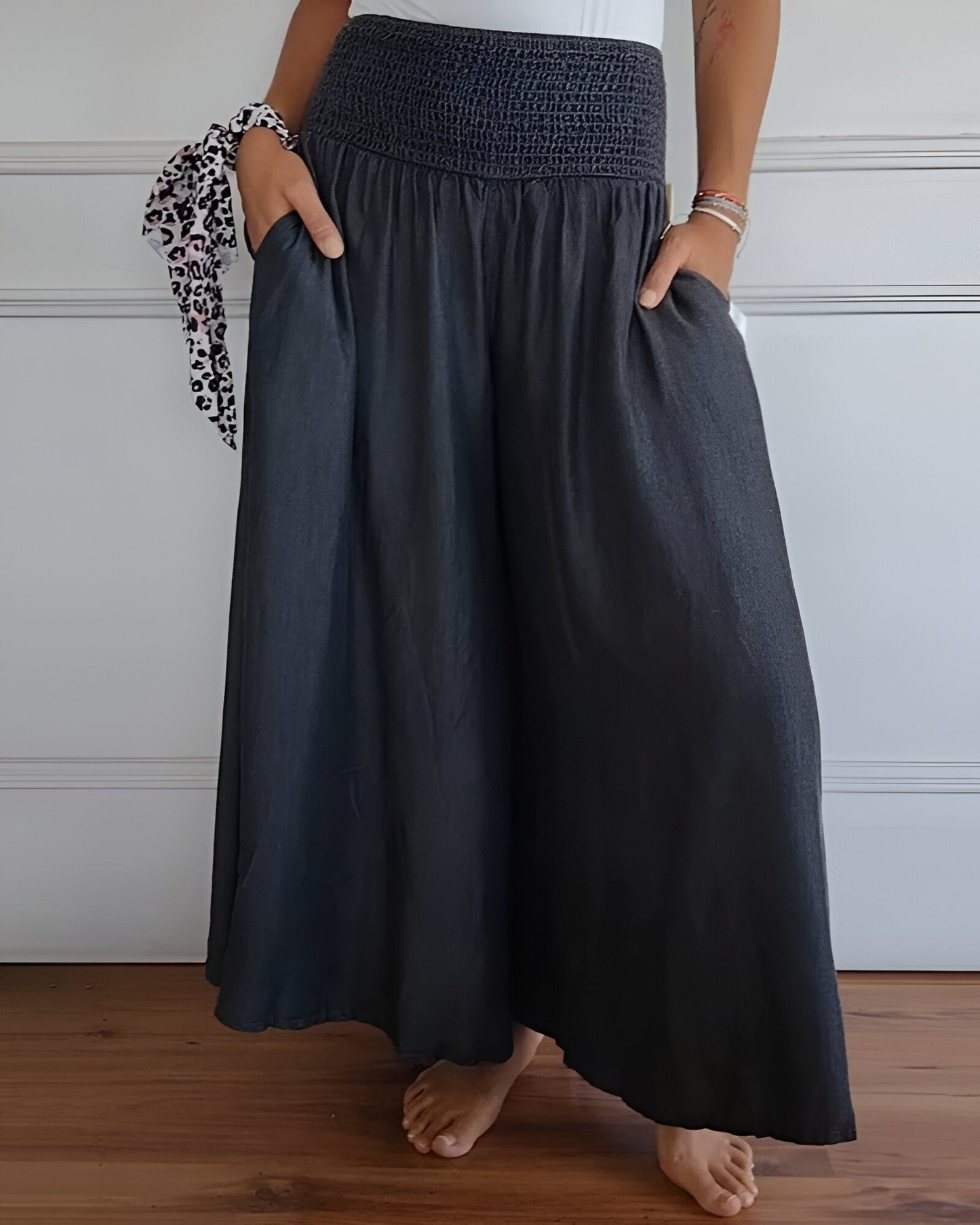 Women's Trousers with Elasticated Waist and Relaxed Fit