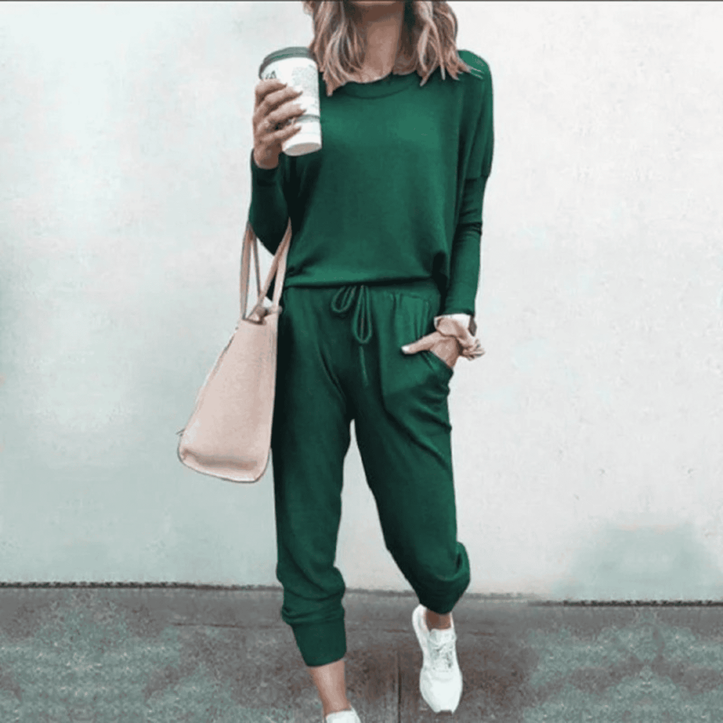 Women's Jogger Lounge Set with Adjustable Waist and Soft Fabric