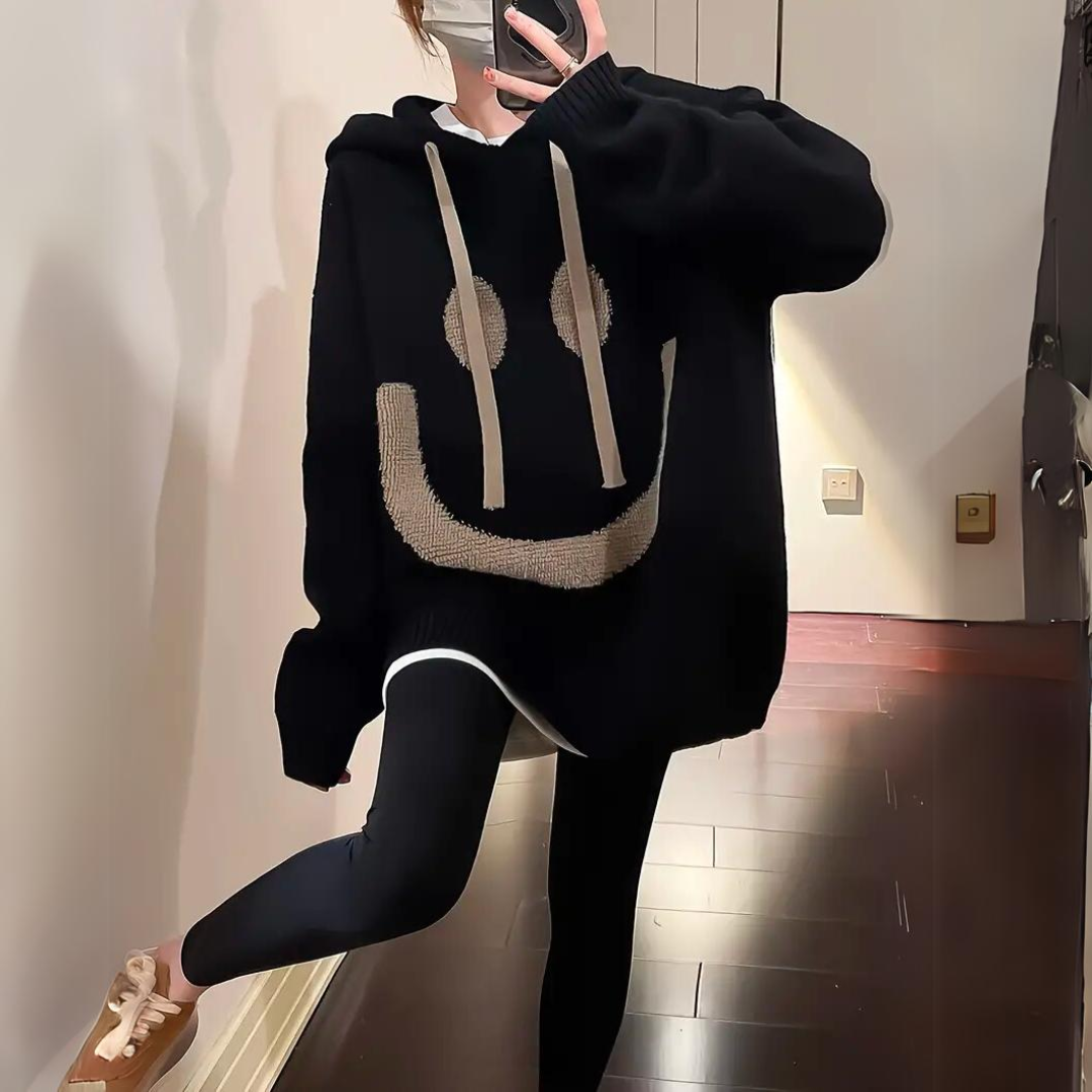 Street-wave Cozy Hoodie for Women With Smile Design Relaxed Fit Soft Knit Fabric Easy Everyday Wear