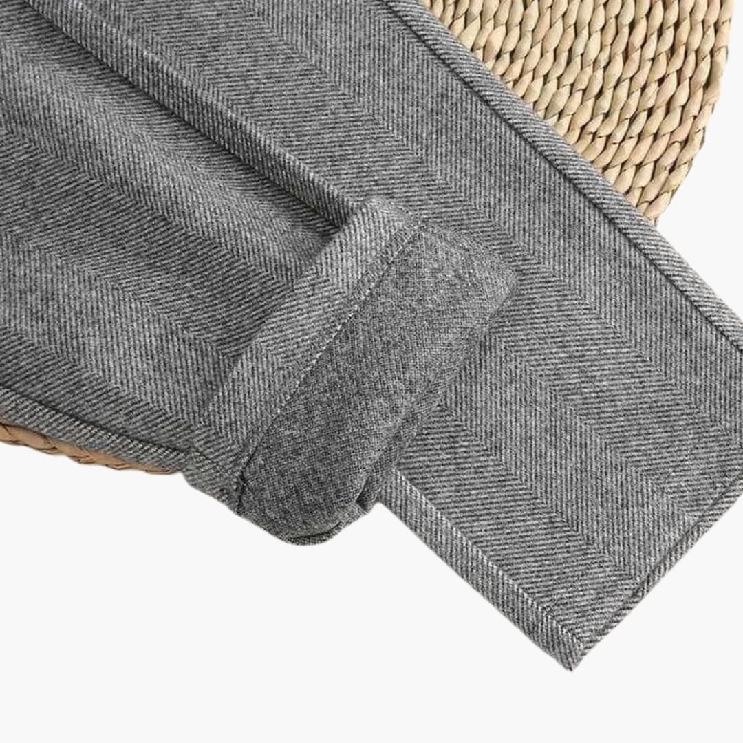 Women's Tailored Trousers with Classic Fit and Versatile Design