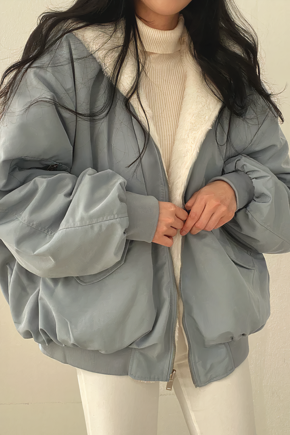 Street-wave Hooded Winter Coat for Women Warm and Elegant Outerwear for Cold Weather