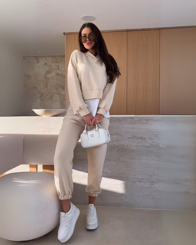 Street-Wave 2-Piece Set For Fashion Forward Women Comfortable Everyday Wear All-Day Comfort