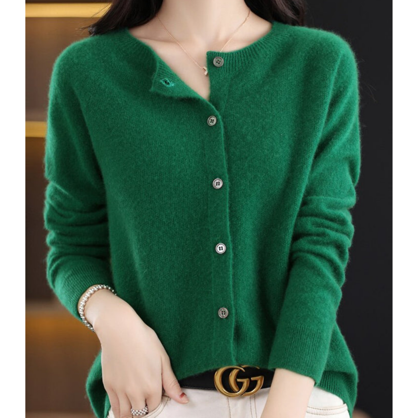 Street-wave Amalia Cozy Knit Cardigan Vest for Women - Warm Timeless Style with Button Front