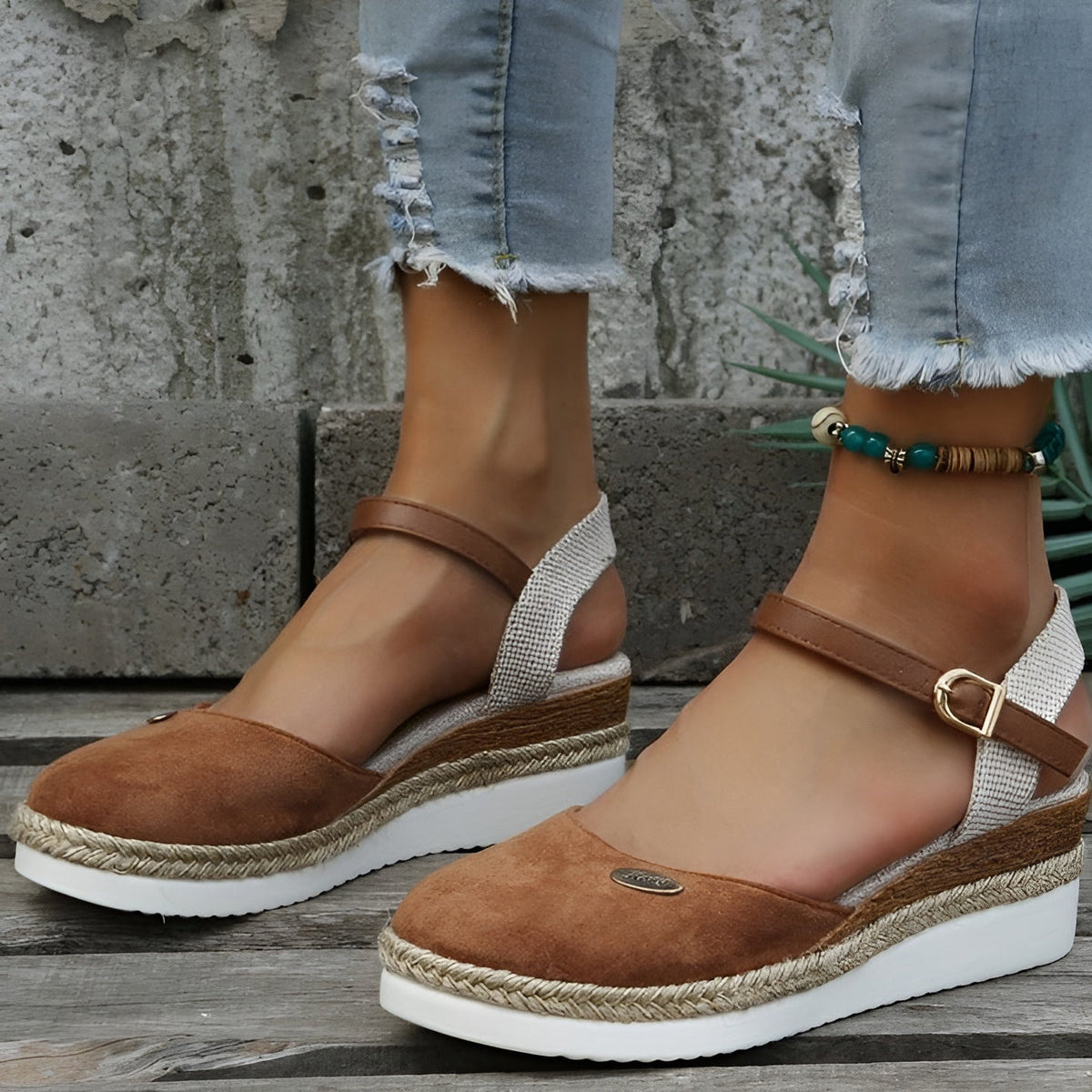Street Wave Orthopedic Sandals For Women With Comfortable Support And Elegant Design
