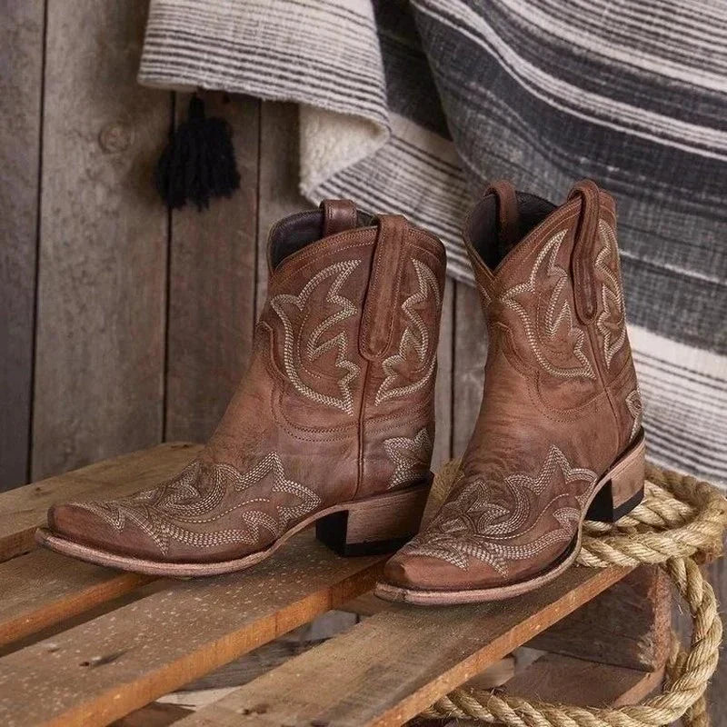 Street-Wave Leather Cowboy Boots Laurice - Embroidered Western Chic Ultra Comfortable For Women