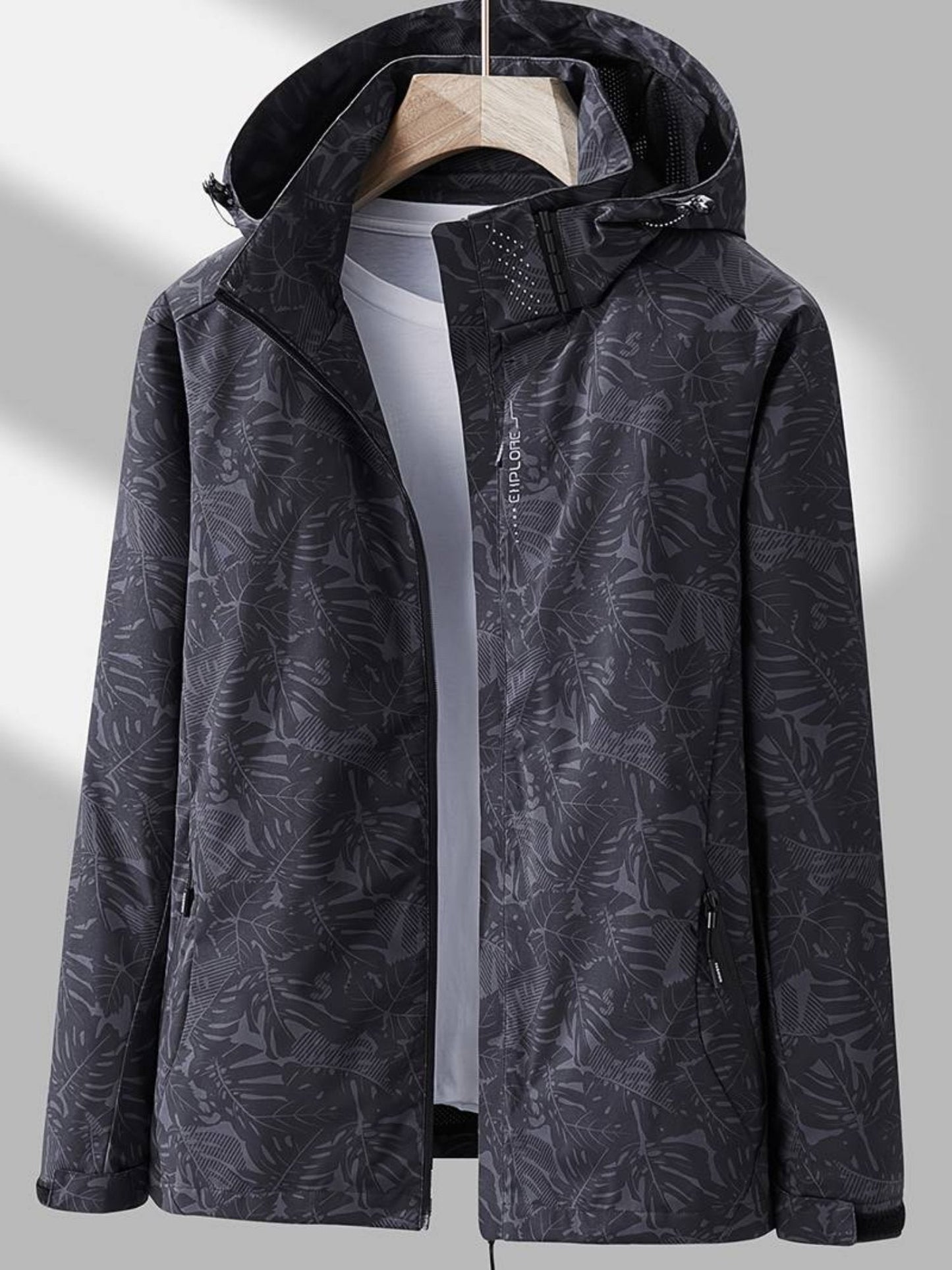 Street Wave Breathable Womens Sport Windbreaker For Outdoor Activity Lightweight Cozy Windproof Jacket