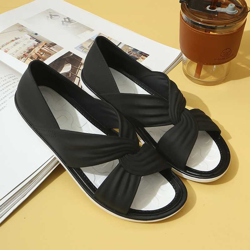 Women's Casual Sandals with Adjustable Straps and Cushioned Footbed