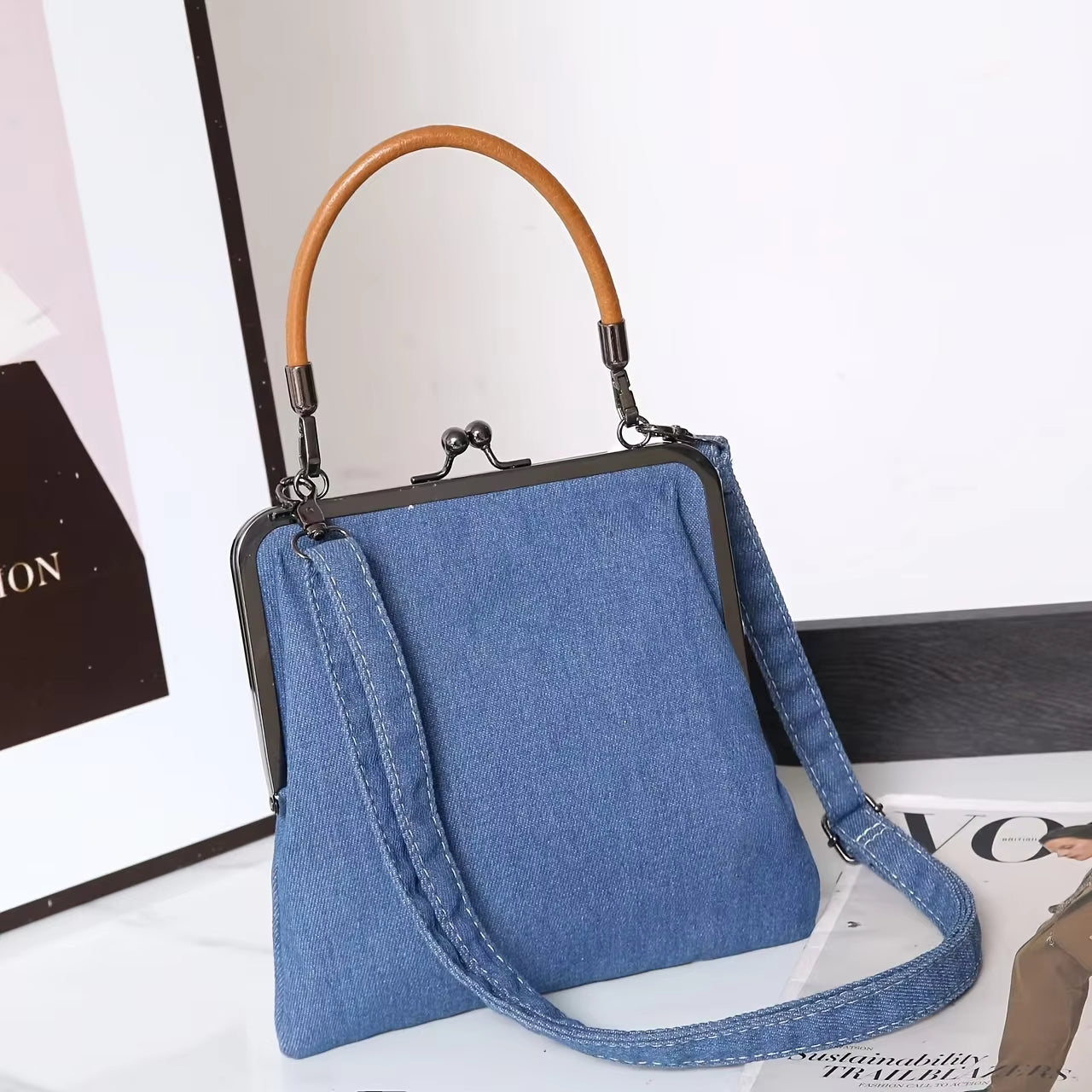 Street-Wave Isla Structured Frame Handbag - Kiss Lock Closure Metal Frame For Classic Charm And Shape