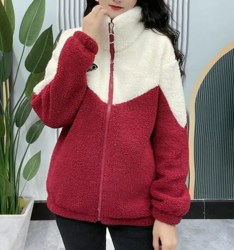 Street Wave Fleece Jacket for Women Cozy Warmth and Comfort for Active Lifestyles