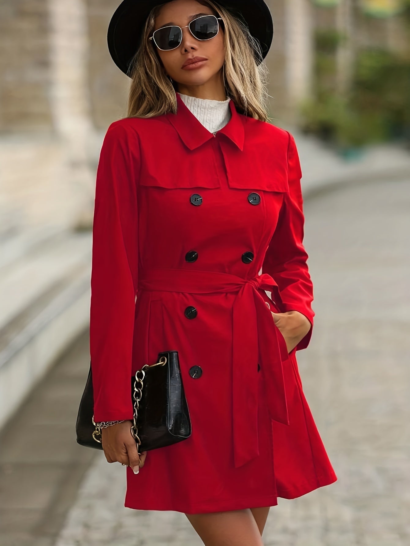 Street Wave Women Modern Winter Coat With Tailored Fit Luxurious Polyester Trench Style For Fashion Forward Women