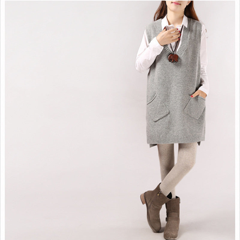 Street-Wave Womens Knit Vest With V-Neck And Patch Pockets For Versatile Office And Casual Styles