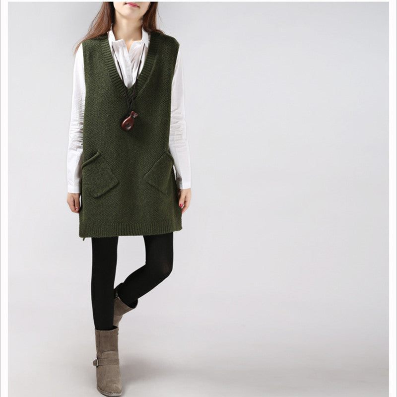 Street-Wave Womens Knit Vest With V-Neck And Patch Pockets For Versatile Office And Casual Styles