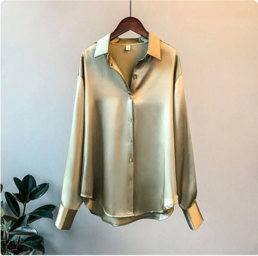 Street-Wave Satin Oversized Blouse With Button Closure For Plus Size Women - Elegant Relaxed Fit Top