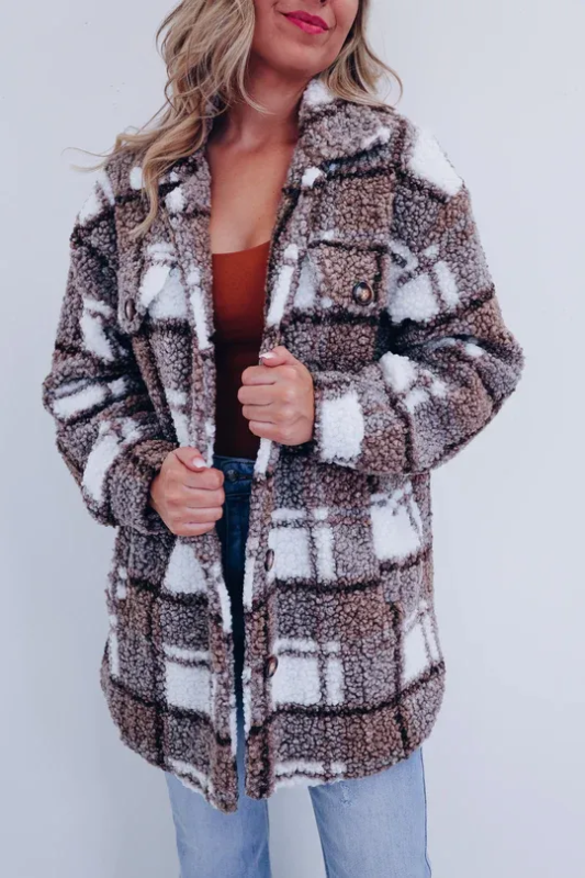 Street-wave Fleece Wool Coat For Women With Plush Warmth And Cozy Comfort Elegant Streetwear Essential