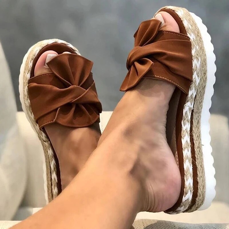 Street-wave Women's Everyday Sandals With Bow Accent Platform Cushioned Comfort For Daily Wear