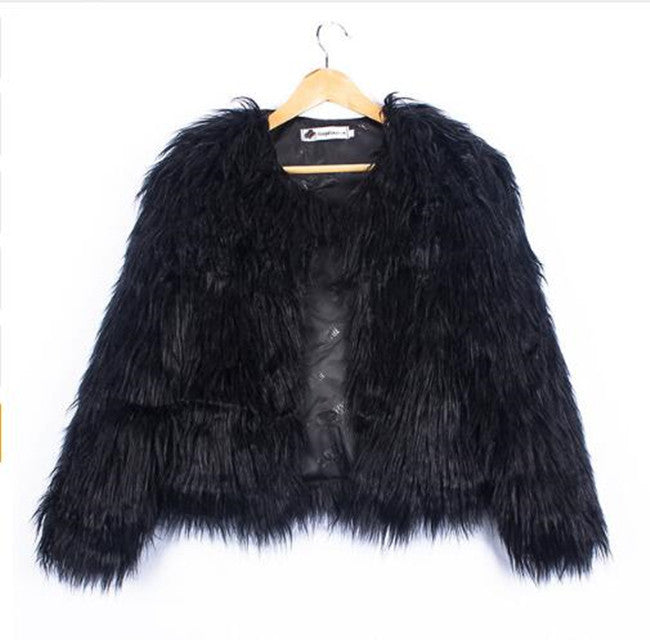 Street-wave Women Luxurious Fluffy Faux Fur Jacket With Oversized Silhouette And Elegant Collar