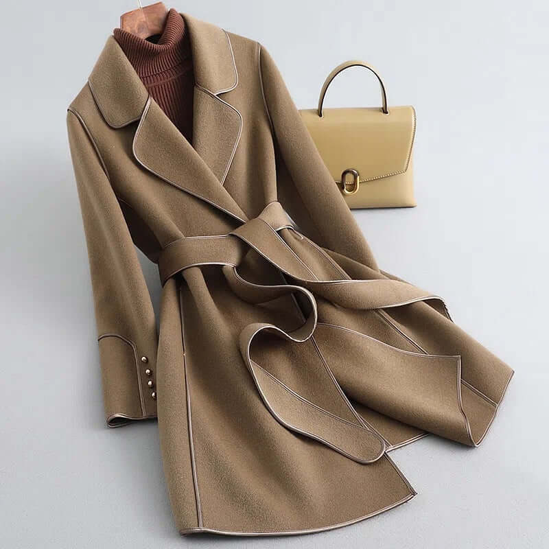 Street-Wave Long Winter Wool Coat For Women With Luxurious Warmth And Tailored Fit