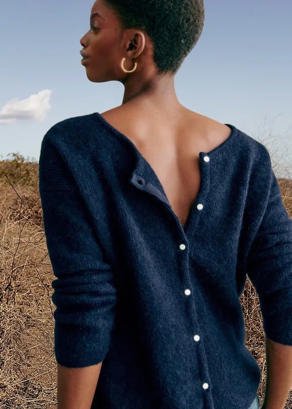 Street-wave Chunky Knit Cardigan Pullover for Women With Pearl Buttons for Effortless Layering