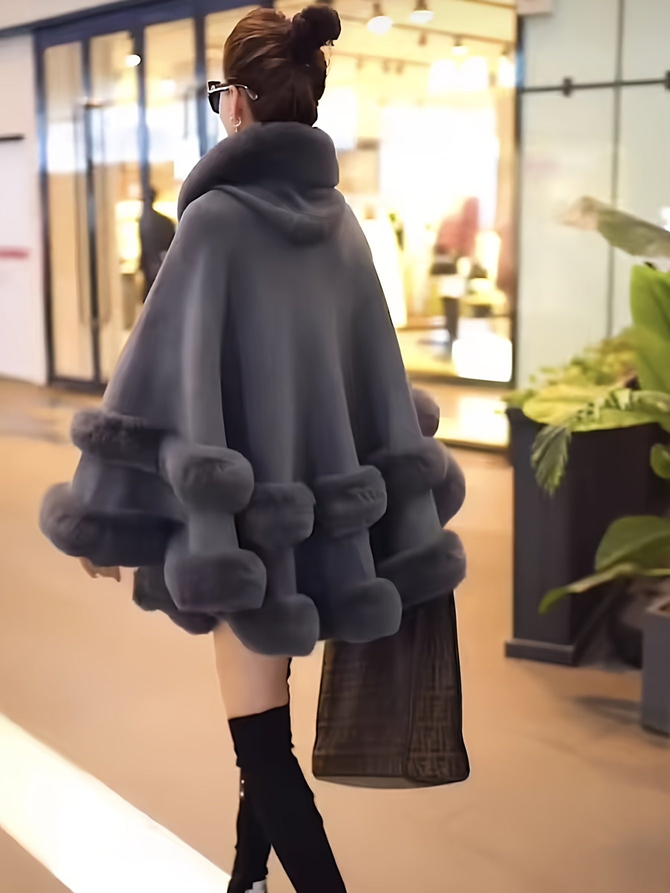 Street-wave Oversized Fur Cape Coat For Women Plush Warmth Luxurious Cozy Look Streetwear Ready