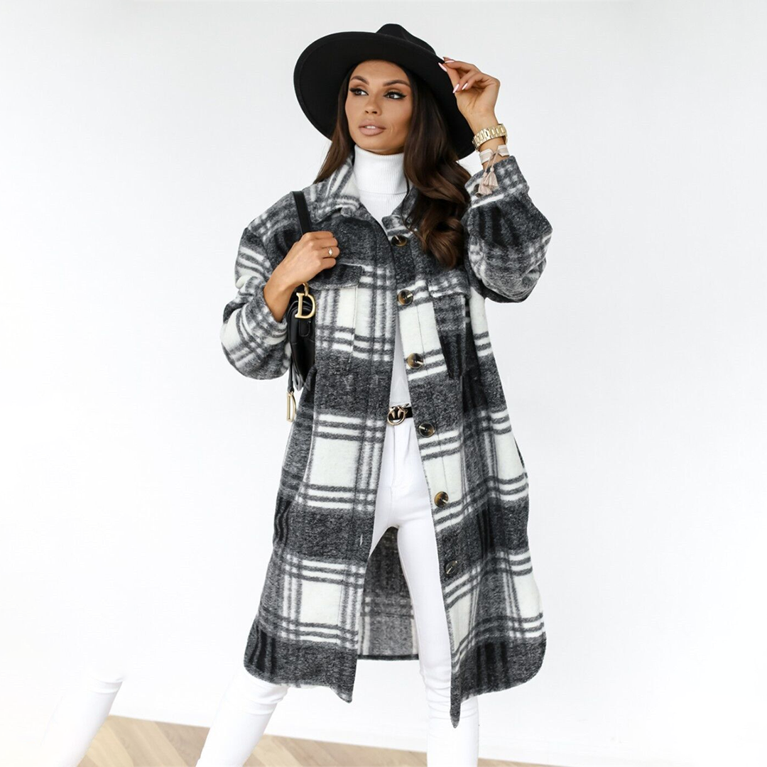Street-Wave Plaid Autumn Coat For Women Cozy Warmth And Timeless Style For Fall Season