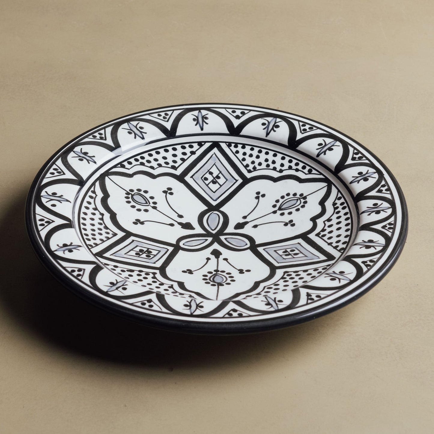 Fez Dinner Plate Black Grey - Moroccan Dinnerware - Street-Wave