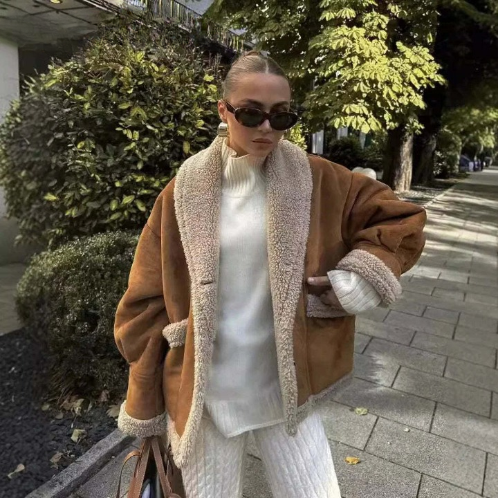 Street-Wave Women Shearling Trim Winter Coat With Shawl Collar For Urban Casual Wear