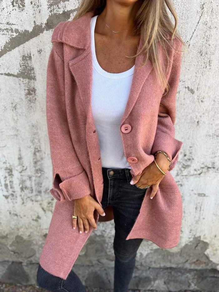Street-Wave Wool Blend Long Coat With Tailored Fit And Classic Button Closure For Women