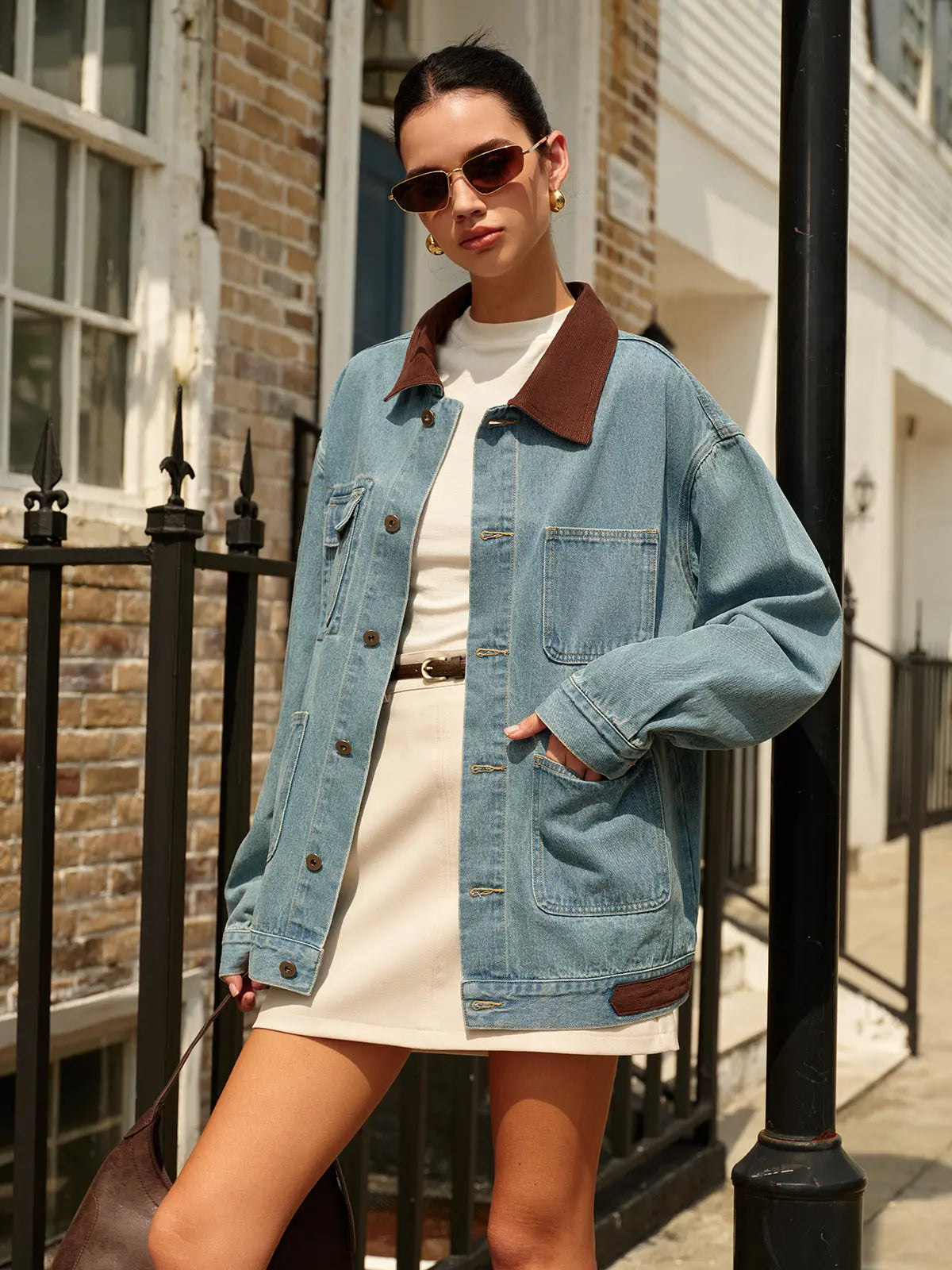 Street-wave Contrast Denim Jacket For Women Effortless Everyday Chic With Bold Patch Pockets