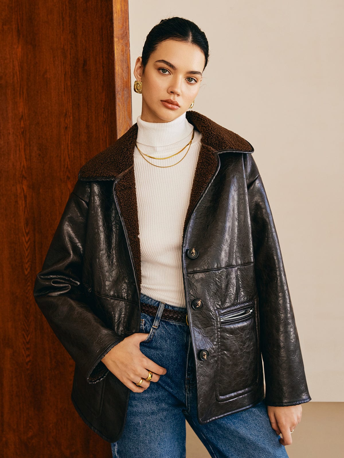 Street-Wave Black Leather Jacket With Teddy Lining For Women Timeless Cozy Chic Outerwear
