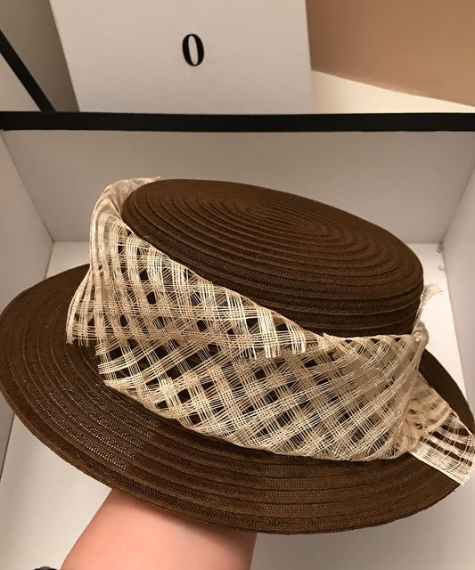 Magnifique chapeau cloche en paille tissée marron polyvalent pour les fêtes - Street-Wave