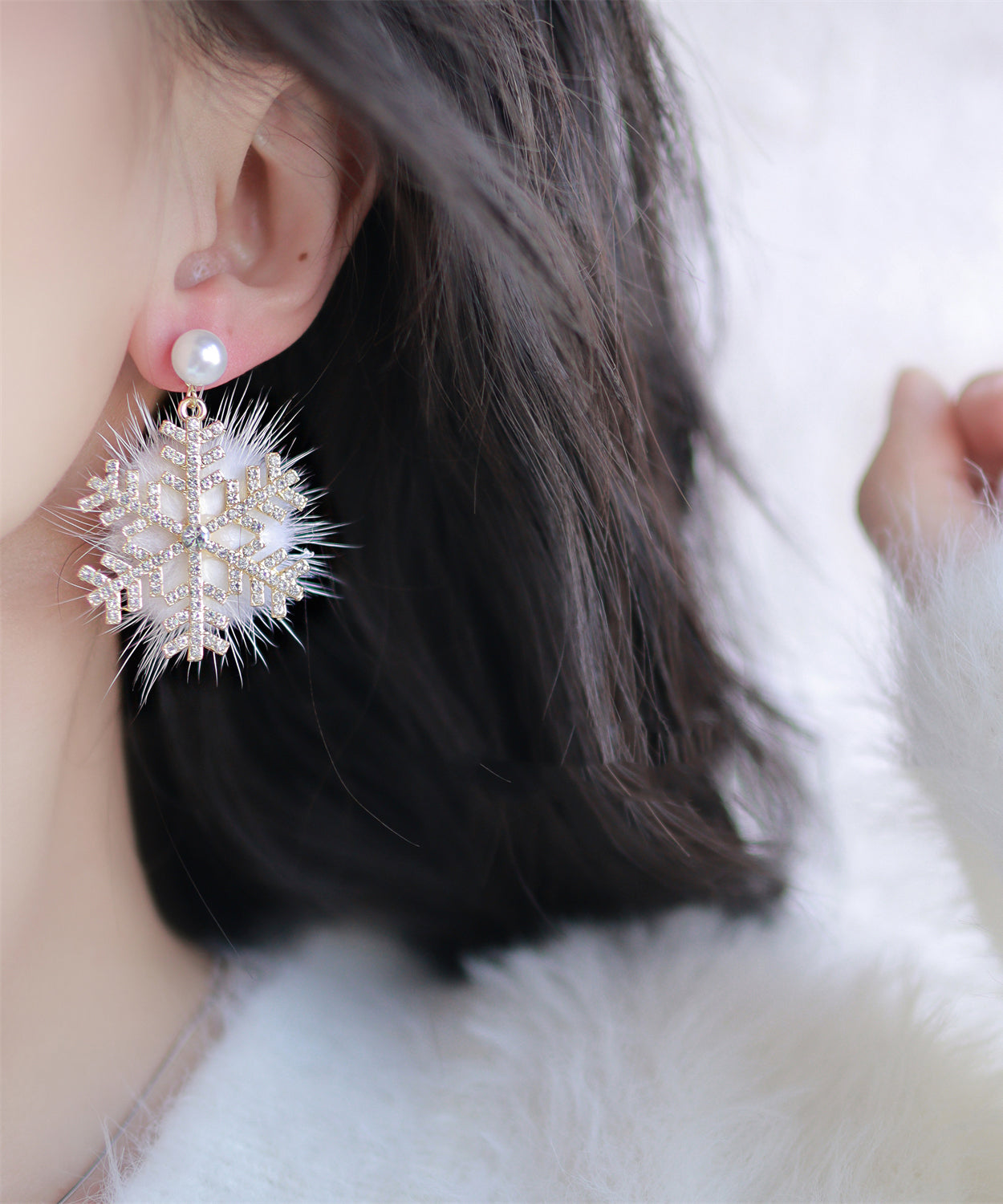 Magnifiques boucles d'oreilles pendantes en forme de flocon de neige en velours de vison et argent sterling - Street-Wave