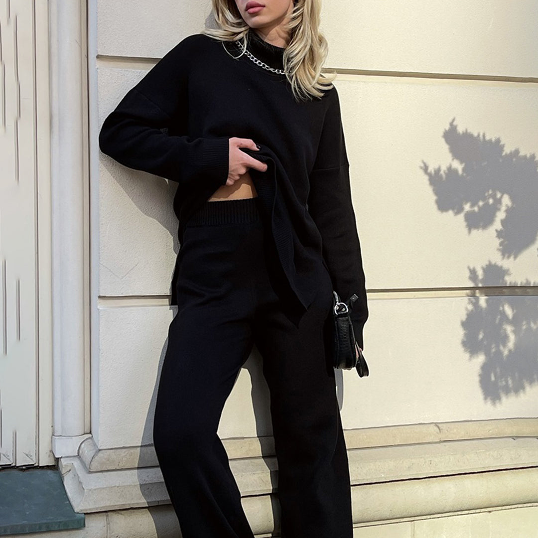 Street-Wave Turtleneck Sweater For Women Warm Cozy Soft Knit Long Sleeve Modern High Collar