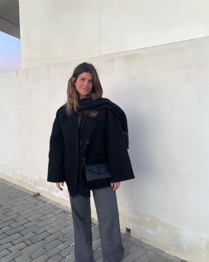 Street-wave Wool Cape Coat With Fringed Hem And Contrast Stitching For Fashionable Women