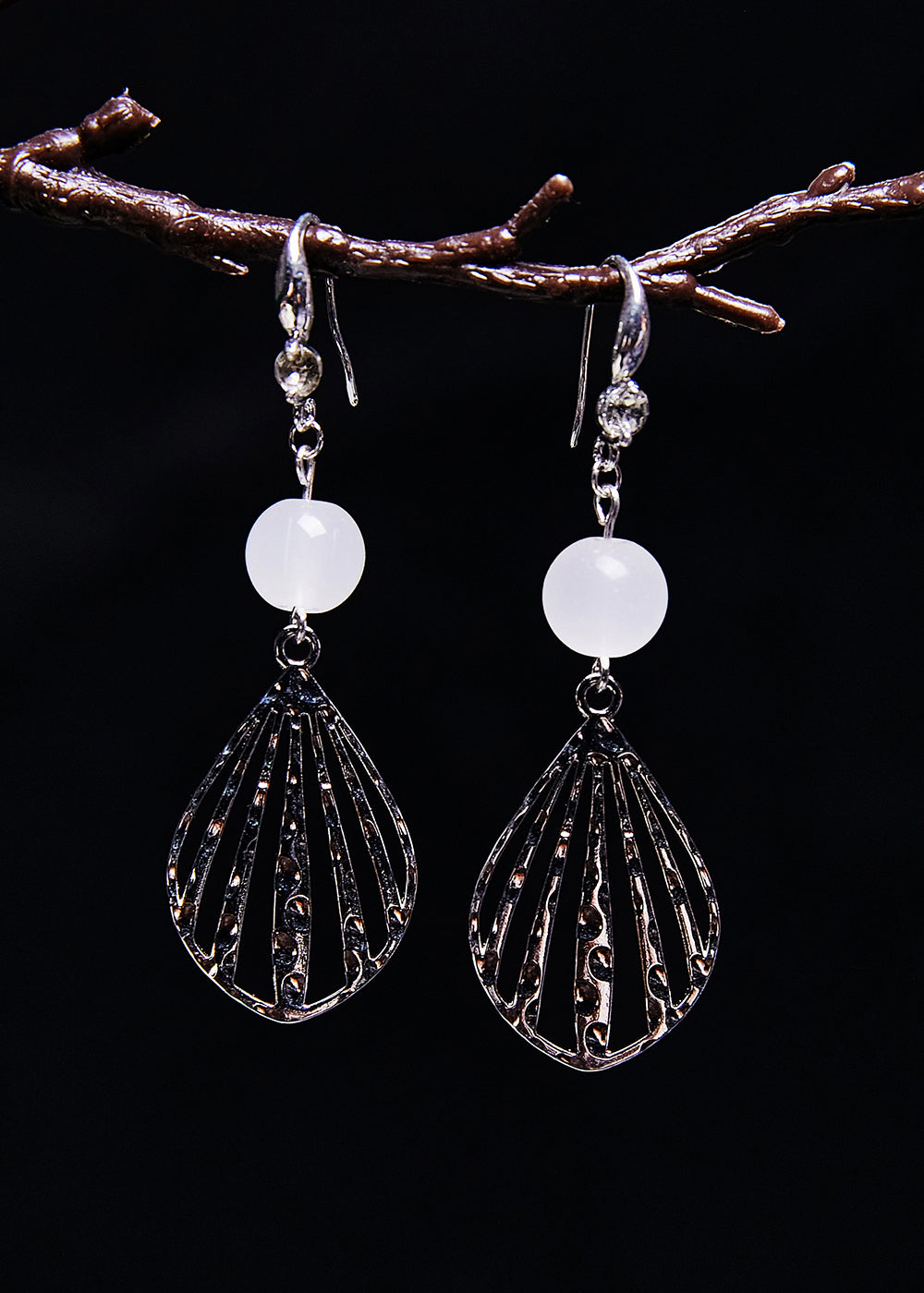Boucles d'oreilles pendantes en pierre précieuse ajourée blanche Boutique - Street-Wave