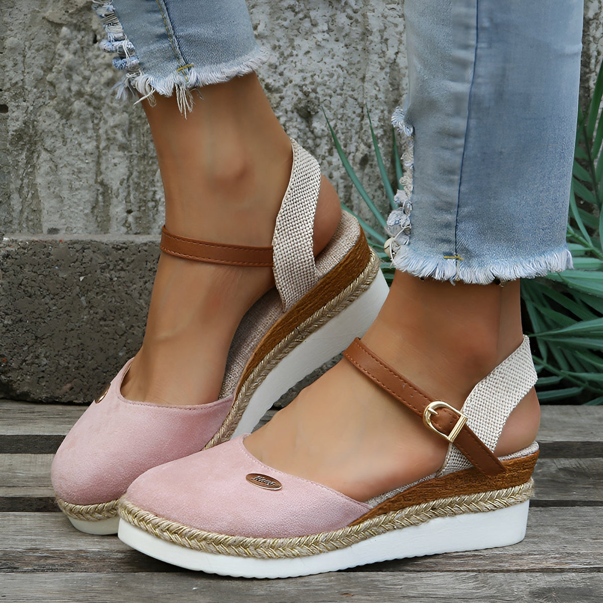 Street Wave Orthopedic Sandals For Women With Comfortable Support And Elegant Design