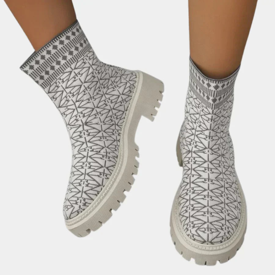 Street-Wave Women Knit Sock Boots With Trendy Pattern And Comfortable Lug-Sole Fit For Fashion-Forward Women